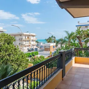  Appartamento Cozy With Private Parking